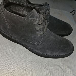 John Varvatos Gray Suede Chukka Boots men's 9